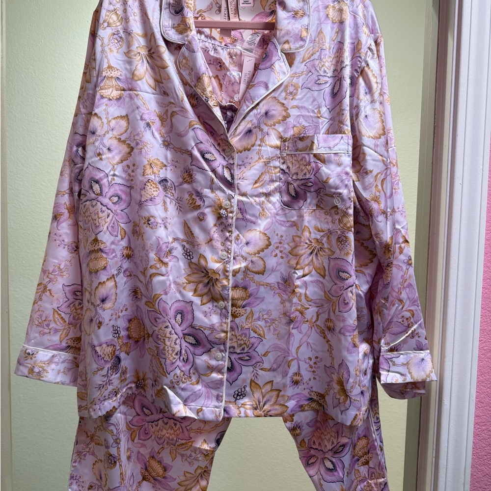 Victoria's Secret Lavender and Gold Floral Pajama Set